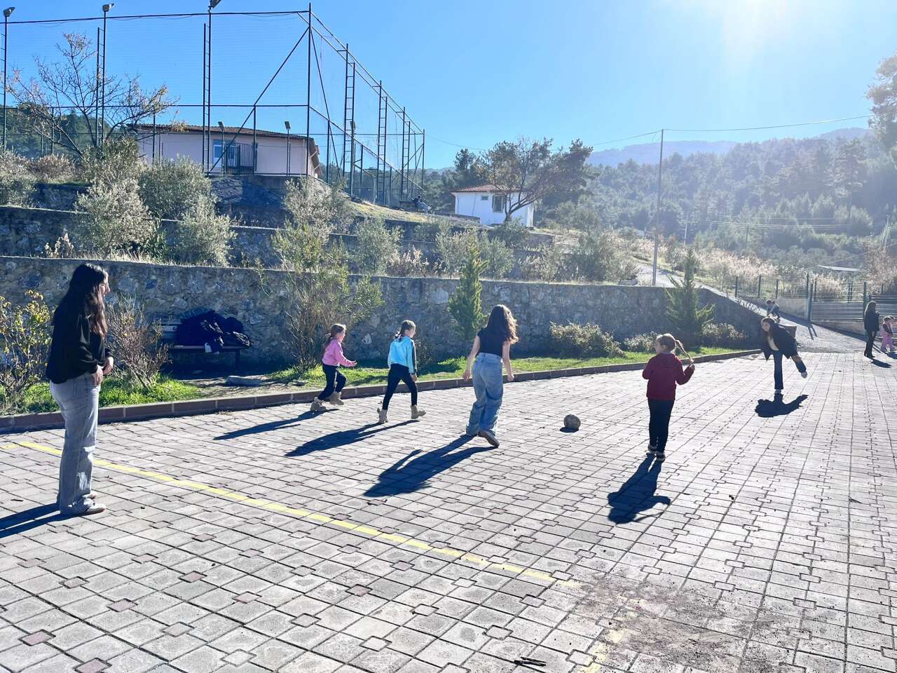 Bir Günlük Ziyaret, Uzun Süreli Umut 4